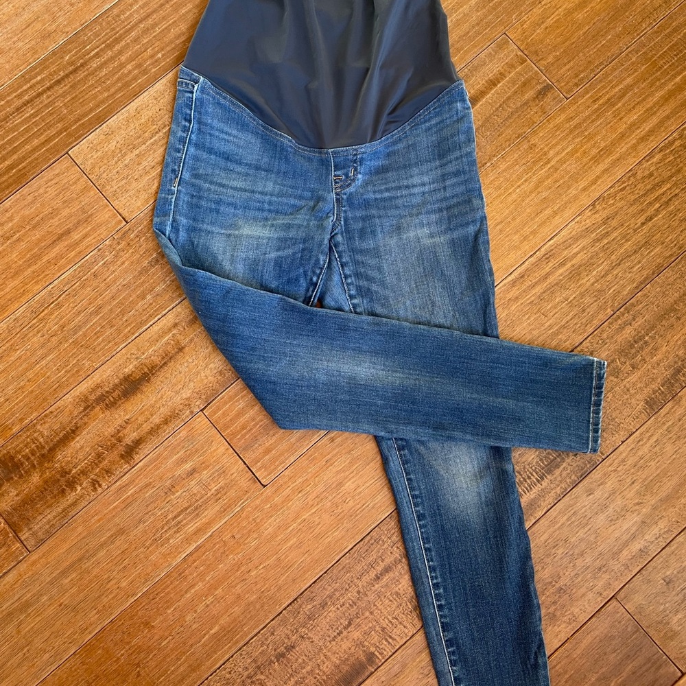 Madewell over the belly stretchy maternity jeans - hardly used and very comfy